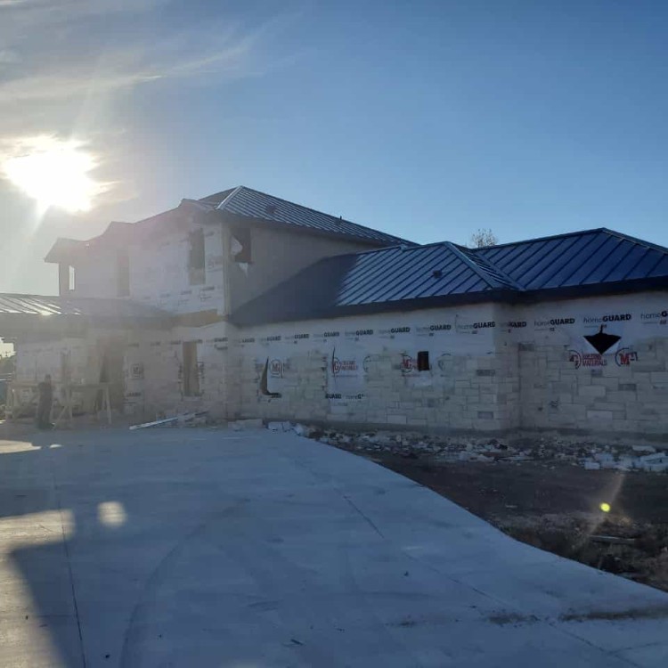 Roofing services in Lubbock, TX